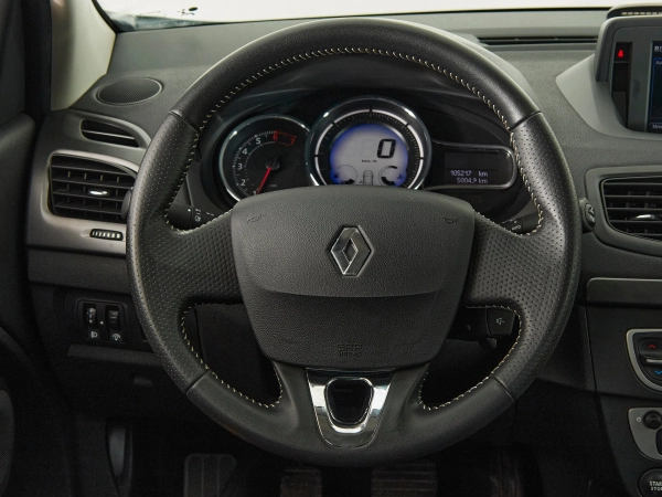 Renault Fluence, I Рестайлинг фото №10