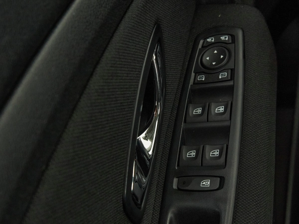 Renault Fluence, I Рестайлинг фото №13