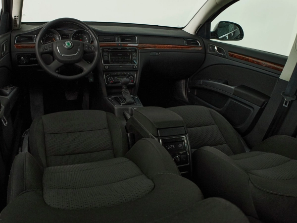 Skoda Superb, II фото №7