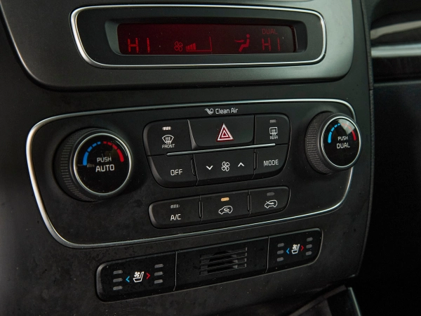 Kia Sorento, II Рестайлинг фото №21