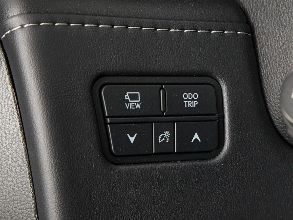 Lexus LX, IV фото №19