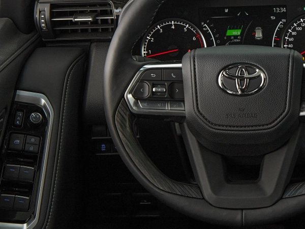 Toyota Land Cruiser, 300 Series фото №12