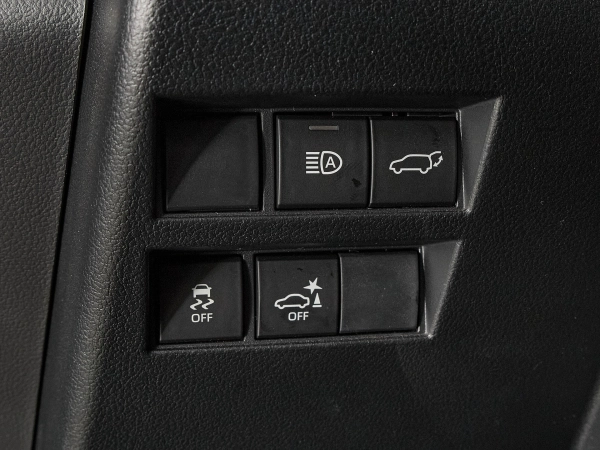 Toyota Land Cruiser, 300 Series фото №17