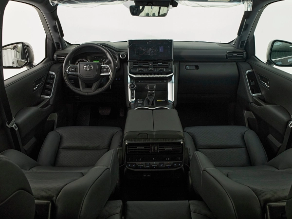 Toyota Land Cruiser, 300 Series фото №9