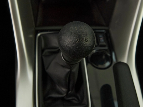 Mitsubishi Eclipse Cross, I фото №21