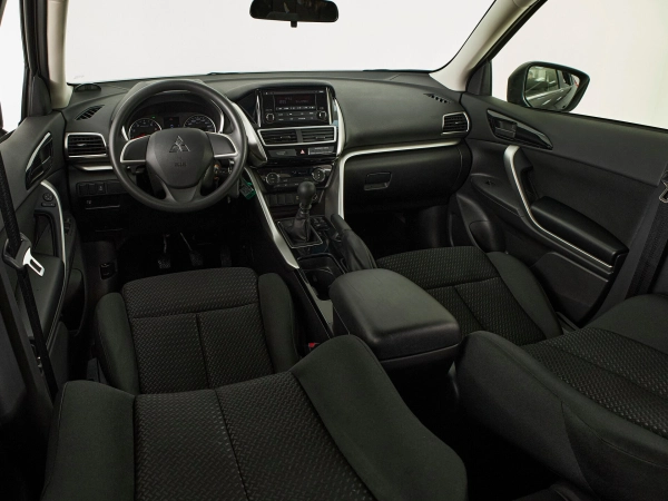 Mitsubishi Eclipse Cross, I фото №7