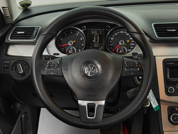 Volkswagen Passat, B7 фото №10