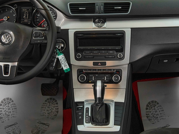 Volkswagen Passat, B7 фото №16