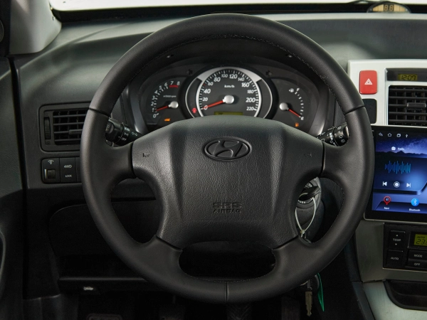 Hyundai Tucson, I фото №10
