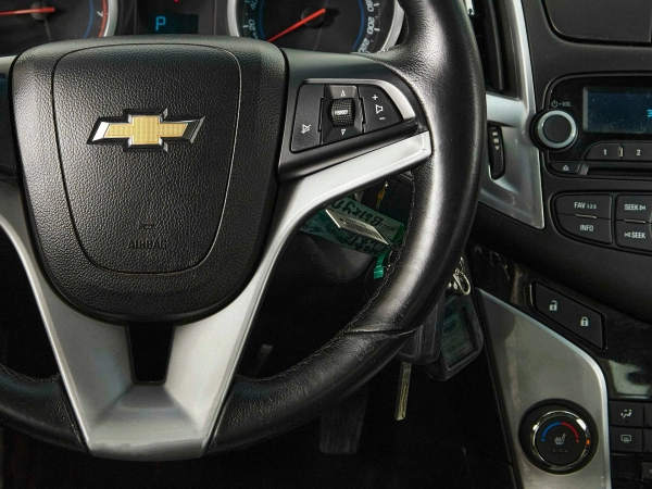 Chevrolet Cruze, I Рестайлинг фото №11