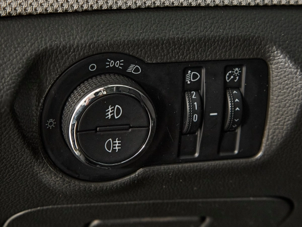 Chevrolet Cruze, I Рестайлинг фото №13