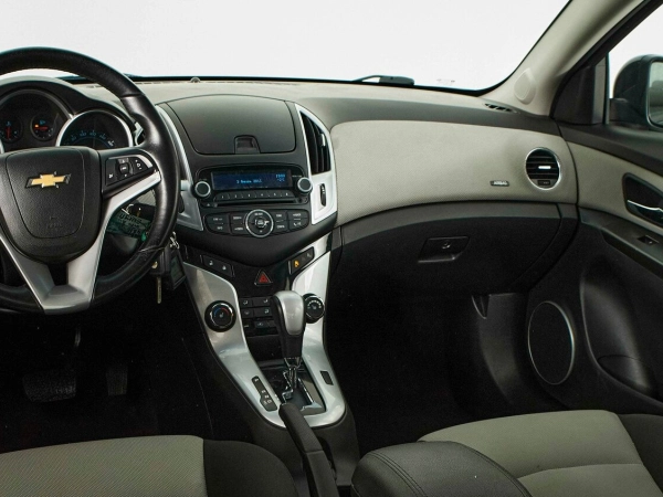 Chevrolet Cruze, I Рестайлинг фото №7