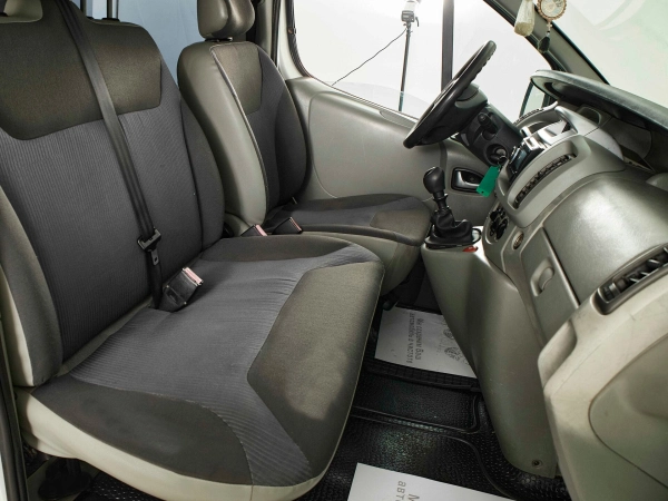 Opel Vivaro, A Рестайлинг фото №14
