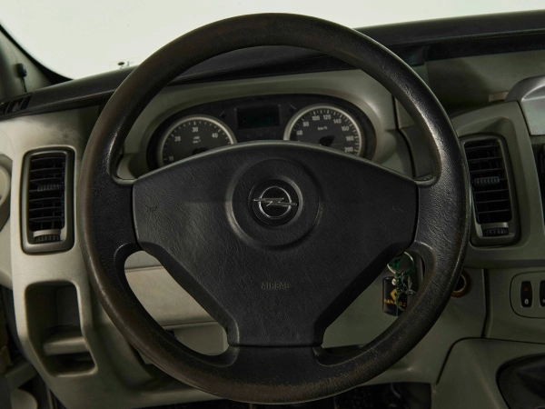 Opel Vivaro, A Рестайлинг фото №9