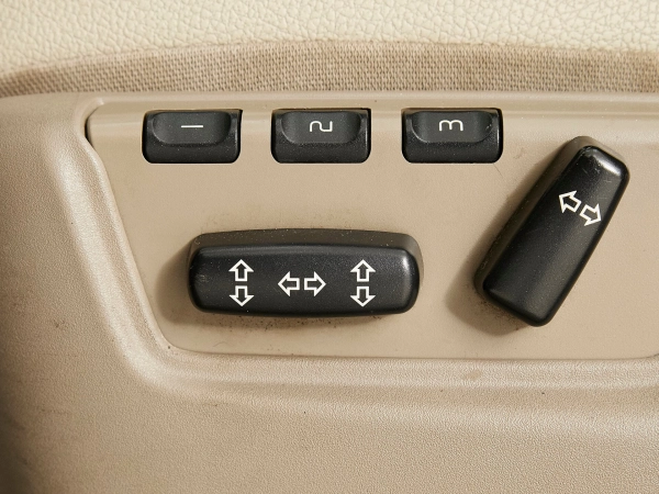 Volvo XC90, I фото №13