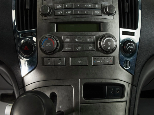 Hyundai Grand Starex, I фото №16
