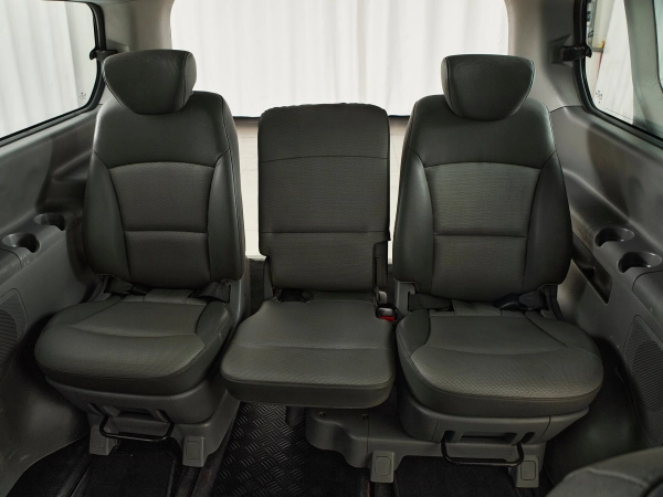 Hyundai Grand Starex, I фото №19