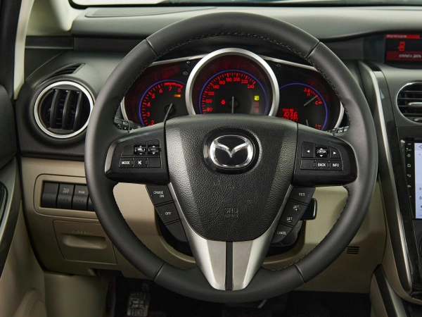 Mazda CX-7, I Рестайлинг фото №10