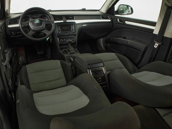 Skoda Superb, II фото №7