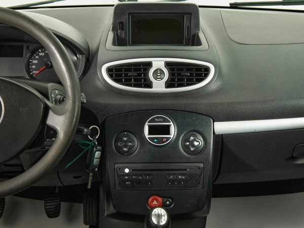Renault Clio, III Рестайлинг фото №14