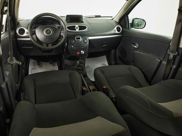 Renault Clio, III Рестайлинг фото №7