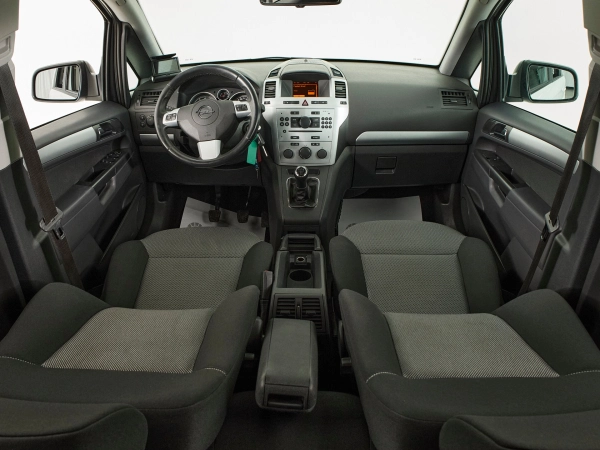 Opel Zafira, B Рестайлинг фото №8