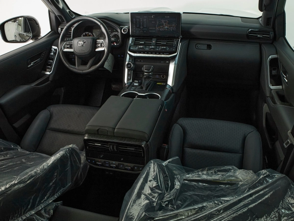 Toyota Land Cruiser, 300 Series фото №10