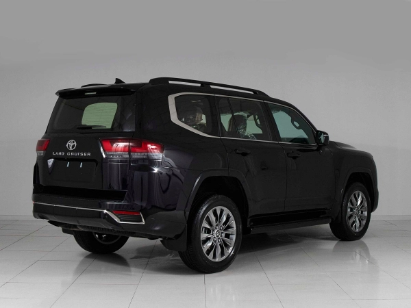 Toyota Land Cruiser, 300 Series фото №6