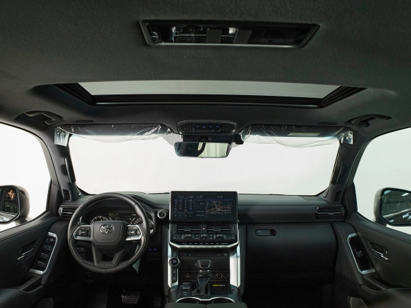 Toyota Land Cruiser, 300 Series фото №7
