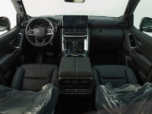 Toyota Land Cruiser, 300 Series фото №9