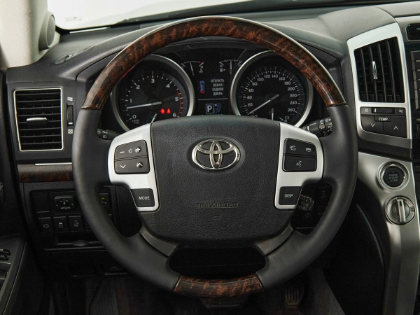 Toyota Land Cruiser, 200 Series Рестайлинг 1 фото №11