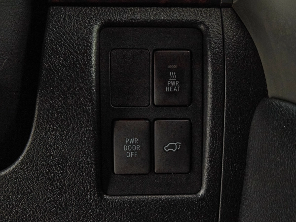 Toyota Land Cruiser, 200 Series Рестайлинг 1 фото №23