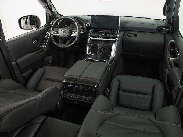 Toyota Land Cruiser, 300 Series фото №10