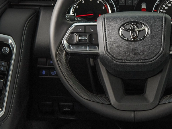 Toyota Land Cruiser, 300 Series фото №12
