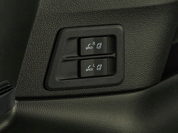 Toyota Land Cruiser, 300 Series фото №40