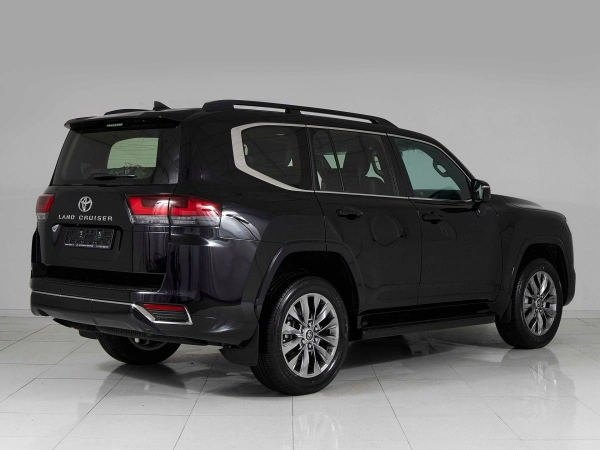 Toyota Land Cruiser, 300 Series фото №6