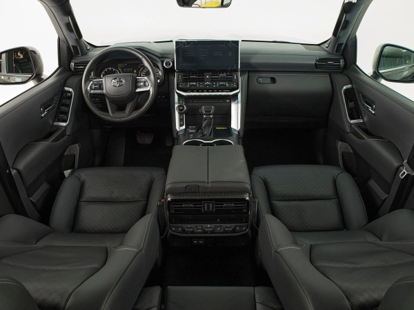 Toyota Land Cruiser, 300 Series фото №9
