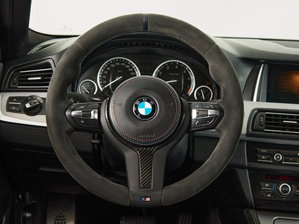 BMW 5 серии, VI (F10/F11/F07) Рестайлинг фото №10