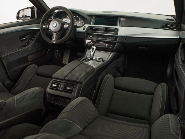 BMW 5 серии, VI (F10/F11/F07) Рестайлинг фото №9