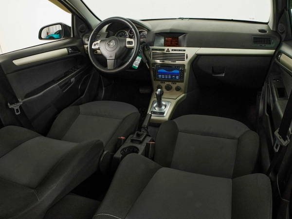 Opel Astra, H Рестайлинг фото №9