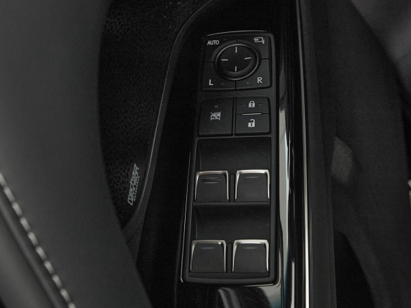 Lexus LX, IV фото №15
