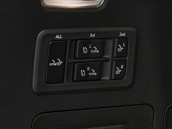 Lexus LX, IV фото №35