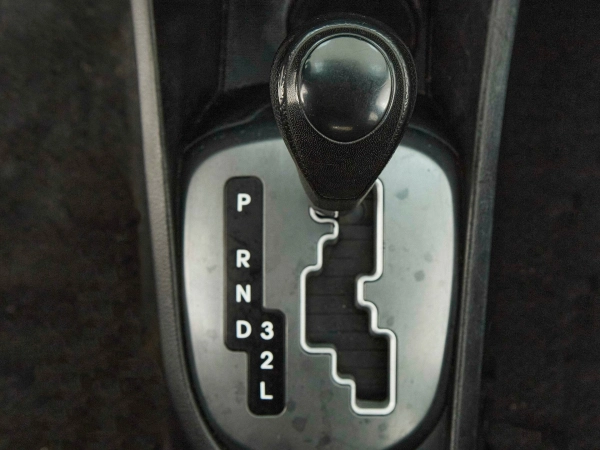 Kia Rio, III фото №16