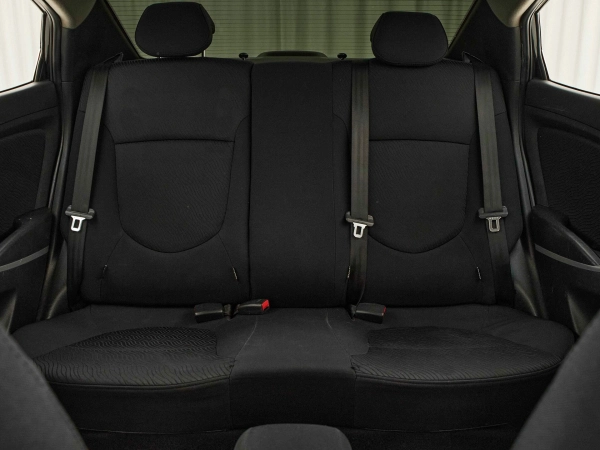 Hyundai Solaris, I фото №18