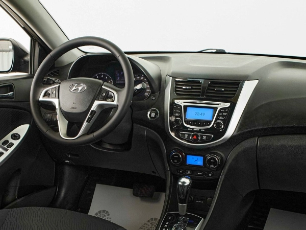 Hyundai Solaris, I фото №9