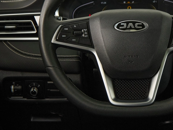 JAC J7, I фото №12