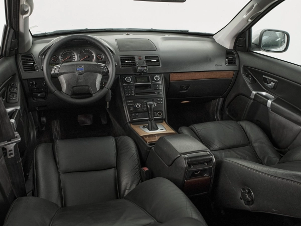 Volvo XC90, I Рестайлинг фото №7