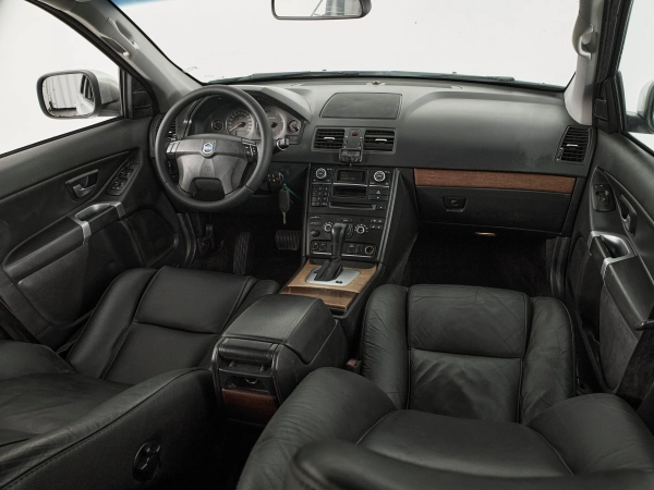 Volvo XC90, I Рестайлинг фото №9