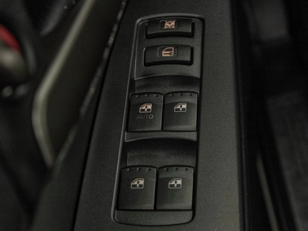 SsangYong Kyron, I Рестайлинг фото №13