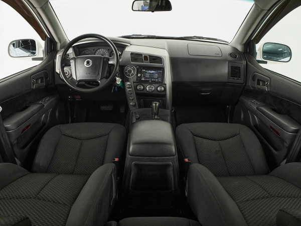 SsangYong Kyron, I Рестайлинг фото №8